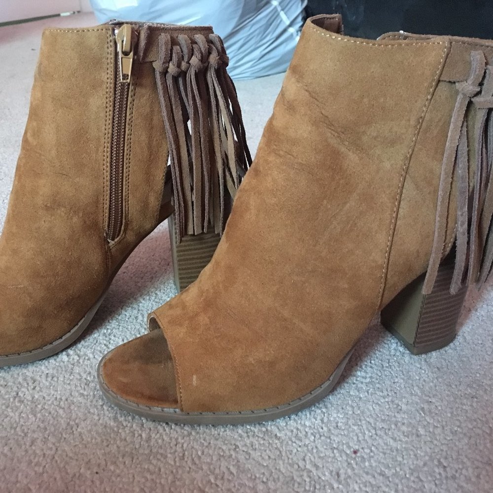 Flirty Fringe Heeled Boots  (size 8) 3/$30!